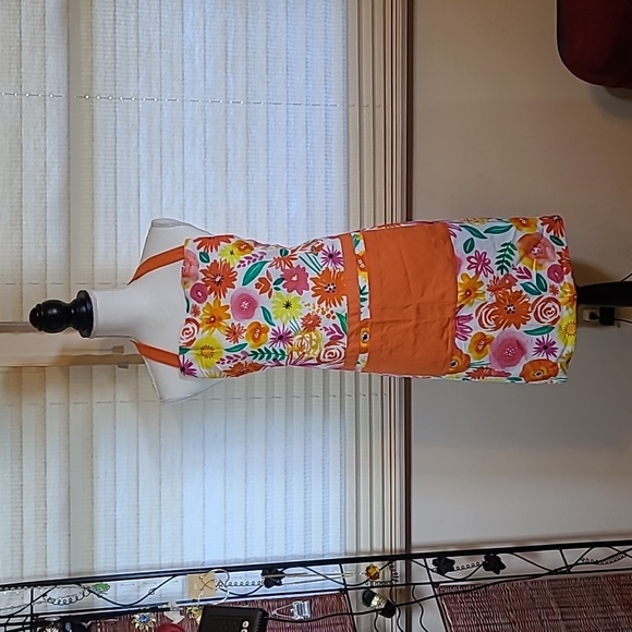 PAPER SOURCE FLORAL APRON With Pockets Kitchen Cooking Crafts Hobbies - Picture 1 of 3